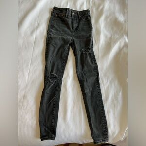 black american eagle skinny jeans